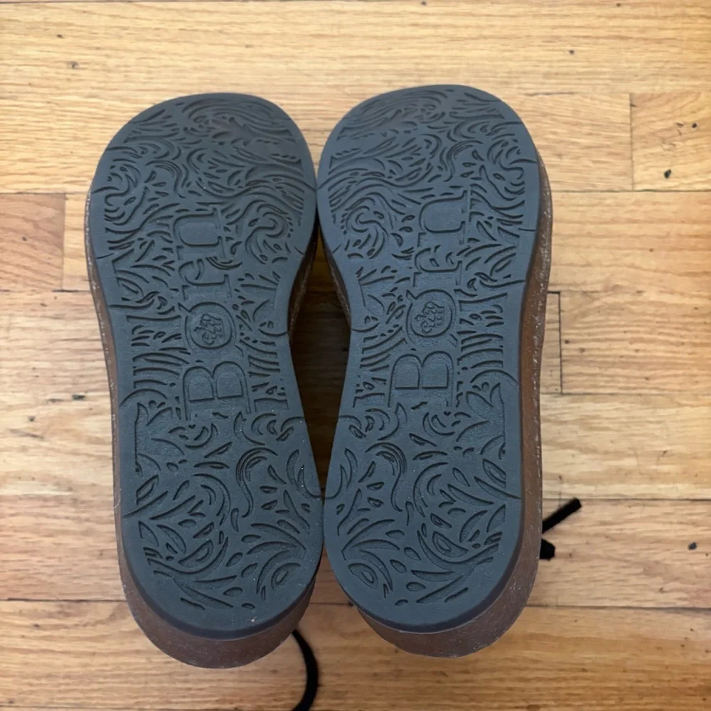 Born Black Leather Ankle Booties Size 10 - Picture 4 of 4